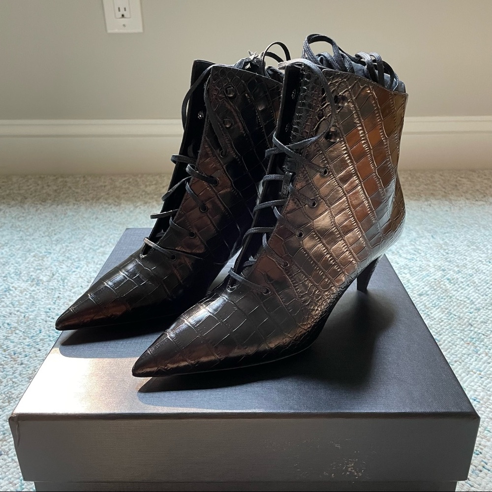 NWT Saint Laurent Kitten Heeled Ankle Boots